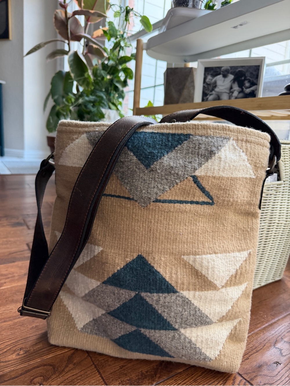AMASOUK Tule Wool & Leather Shoulder/Crossbody Bag โ Never Worn โ $95